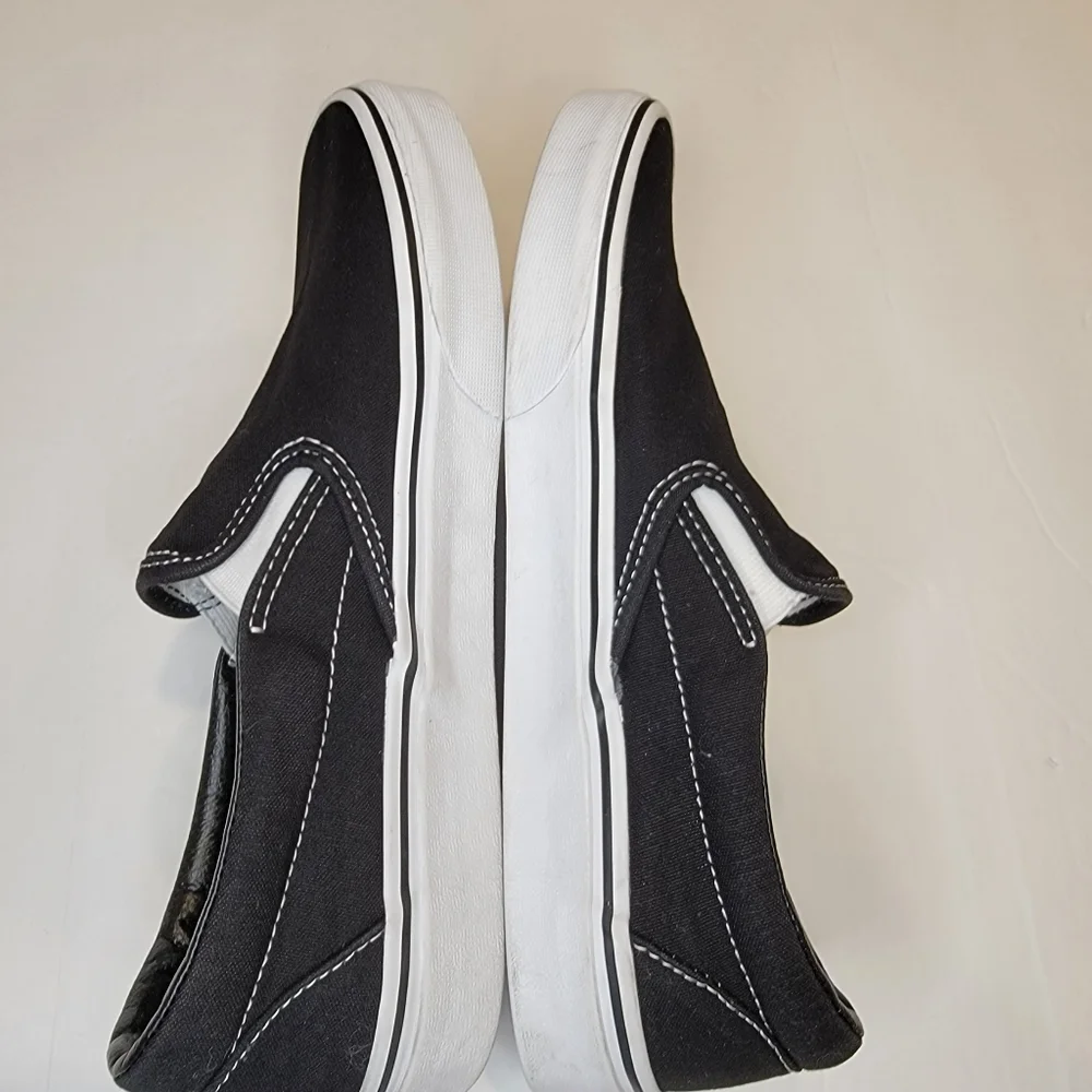 Vans Off The Wall Black & White Slip On Sneaker Size Men's 8 (Women's 9.5) - Picture 7 of 13